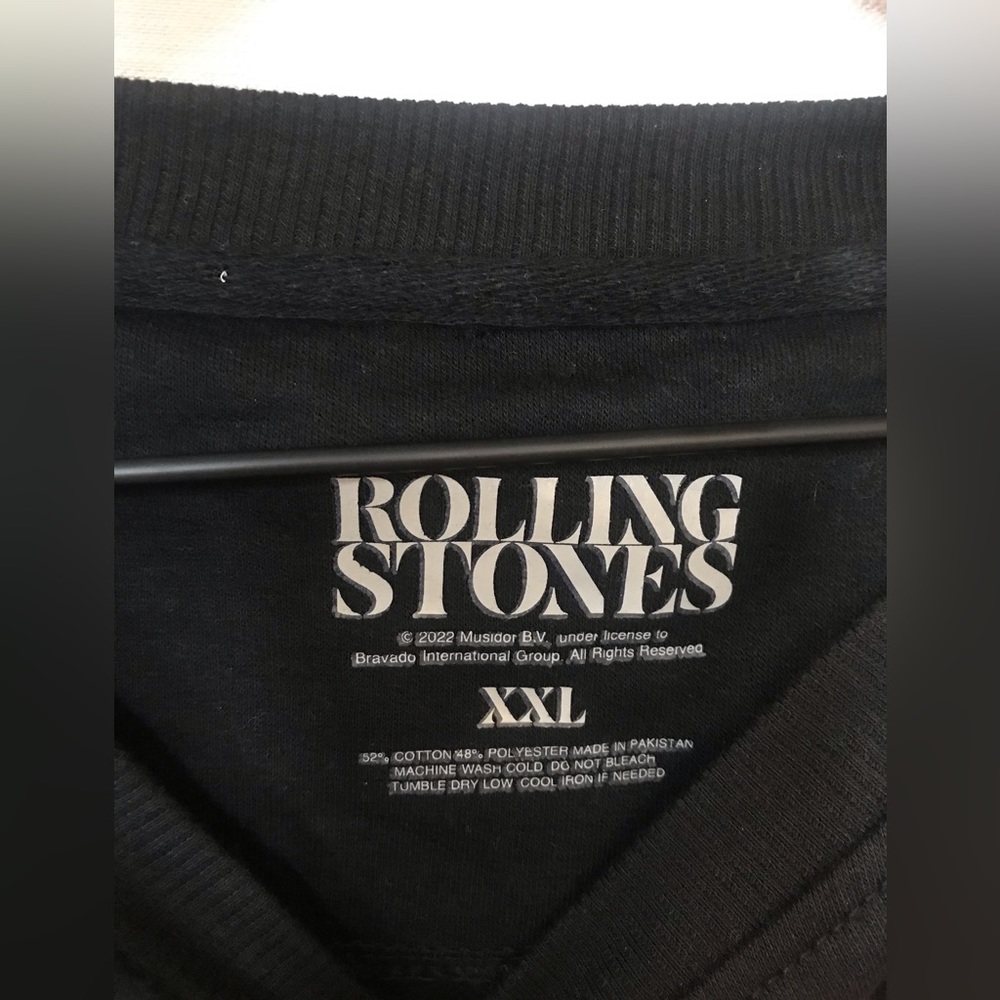 NWT Women’s Rolling Stones Sweatshirt Size XXL - Picture 6 of 10